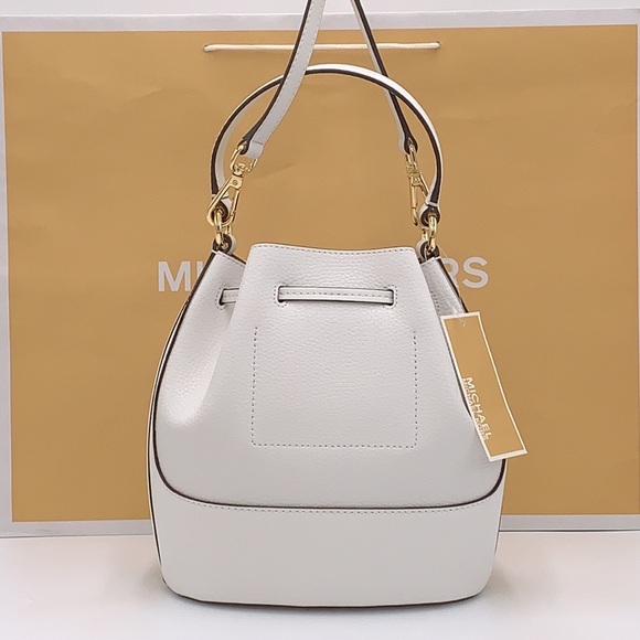 MICHAEL KORS  Reed Medium Pebbled Leather Bucket Bag Optic White NWT - Picture 3 of 16